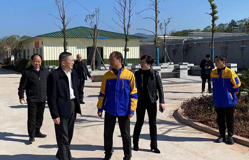 江西省生態(tài)環(huán)境廳黨組成員、副廳長龍剛一行蒞臨挺進(jìn)環(huán)保和樂新村污水處理站視察調(diào)研