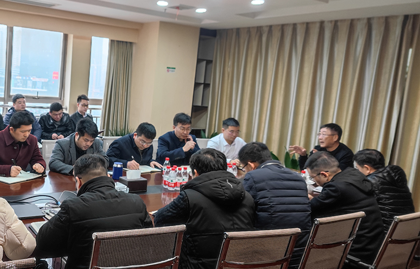 人勤春來早 挺進(jìn)開好局丨挺進(jìn)環(huán)保召開管理干部會(huì)議