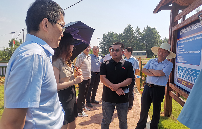 國家發(fā)改委基礎司長江經(jīng)濟帶發(fā)展政策統(tǒng)籌處副處長王磊一行蒞臨挺進環(huán)保臨川項目視察調(diào)研